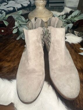 Vince Camuto Taupe Suede Braided-Panel Ankle Boots